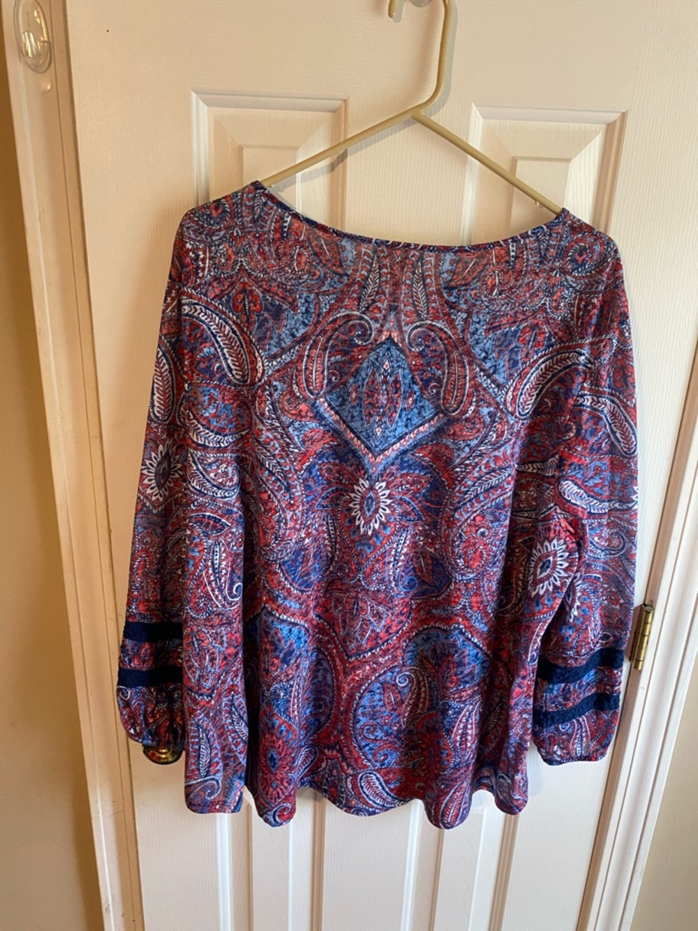 Ruby Rd. Red and Blue Paisley Print  with Key Hole Design Tunic Top Size 2X - Picture 6 of 13